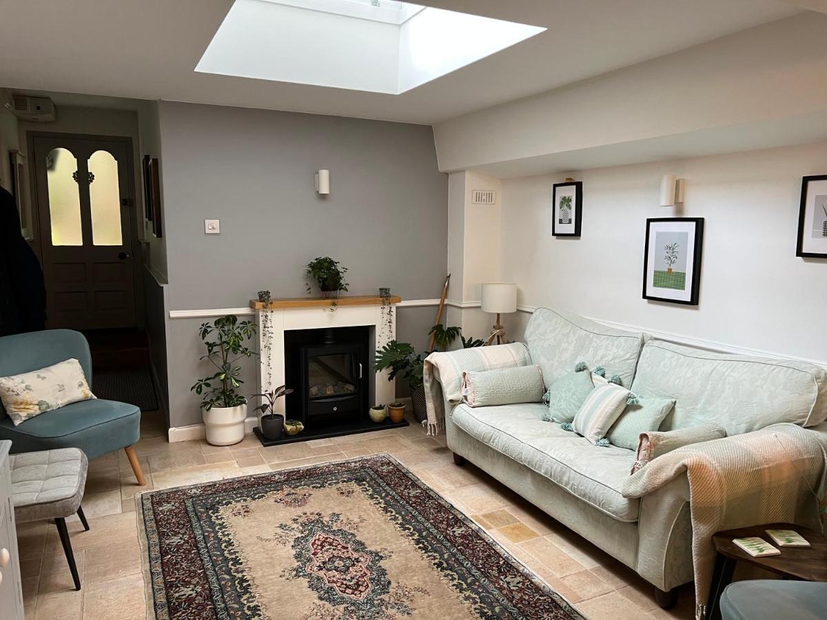 Hollyhocks Holiday Home- 2 Bedroomed Ground Floor Apartment Sleeps 5 Ivybridge Dış mekan fotoğraf